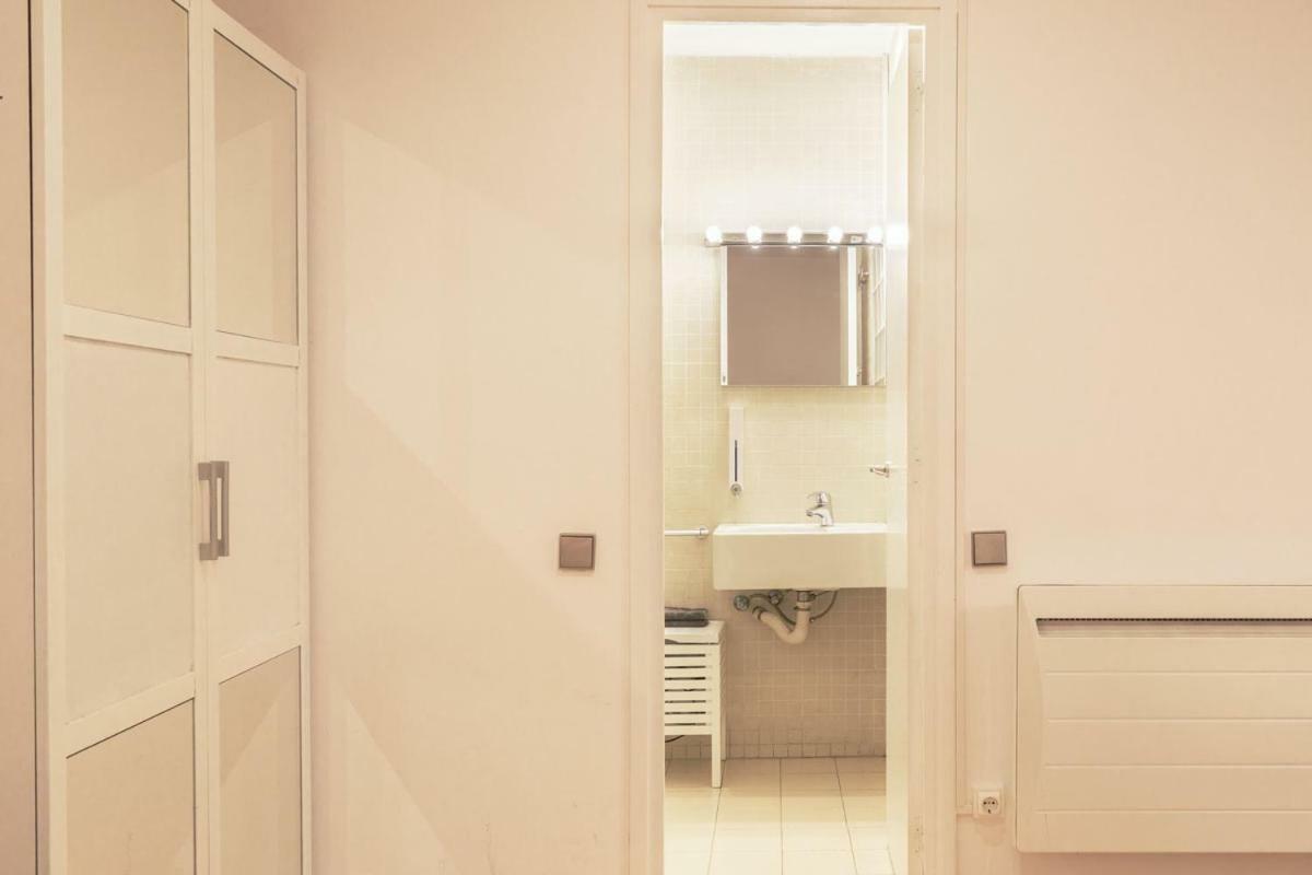 Apartment In The Middle Of Born